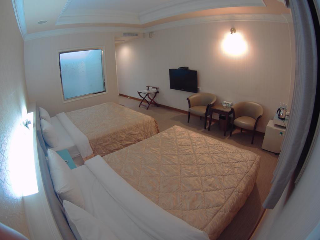 Changsing Business Motel Tainan Esterno foto